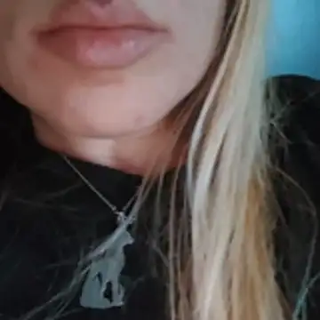Snapshot of Linda_999 chatting on December 5, 2025, 2:26 pm Linda 999 online show from December 5, 2025, 2:26 pm