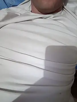 Snapshot of red_red00 chatting on March 14, 2025, 2:20 am red red00 online show from March 14, 2025, 2:20 am