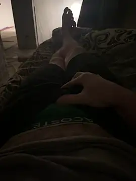 Snapshot of red_red00 chatting on November 14, 2025, 3:59 pm red red00 online show from November 14, 2025, 3:59 pm