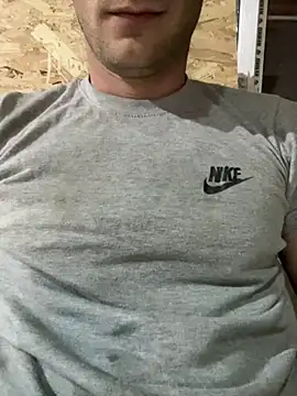 Snapshot of red_red00 chatting on September 14, 2025, 3:45 pm red red00 online show from September 14, 2025, 3:45 pm