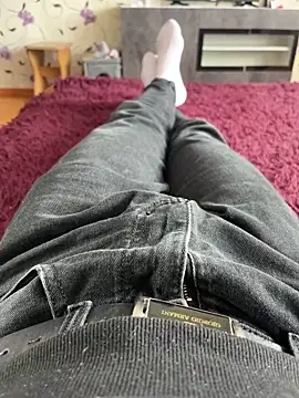 Snapshot of red_red00 chatting on February 23, 2026, 10:38 am red red00 online show from February 23, 2026, 10:38 am