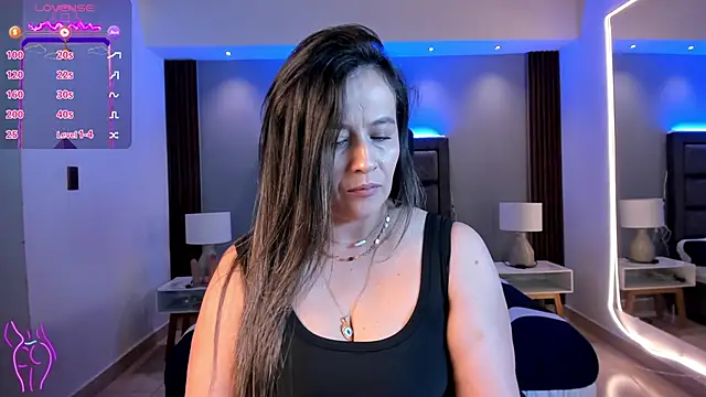 Susann Ross online show from November 6, 2025, 10:52 am