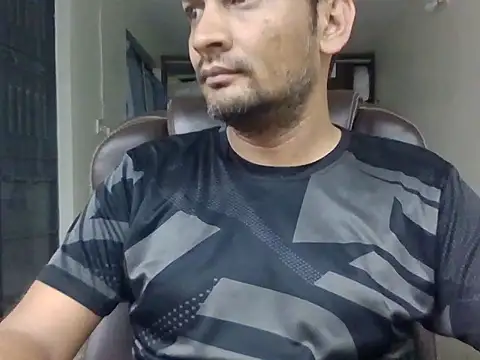 NiceBoy9099 online show from April 17, 2026, 5:16 pm