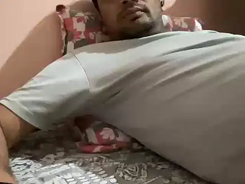 NiceBoy9099 online show from September 18, 2025, 4:54 pm