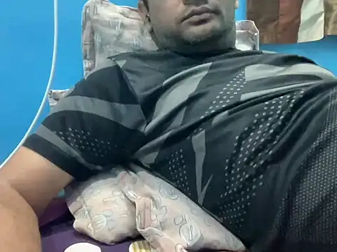 NiceBoy9099 online show from February 2, 2026, 6:07 pm