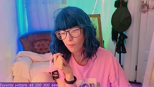 Toxic Ellies online show from July 12, 2026, 3:57 pm