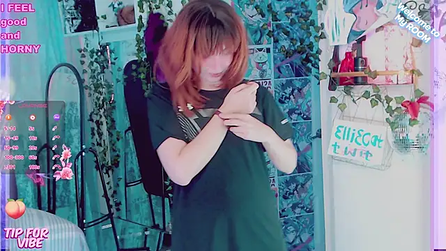 Snapshot of Toxic_Ellies chatting on January 29, 2025, 5:13 pm Toxic Ellies online show from January 29, 2025, 5:13 pm