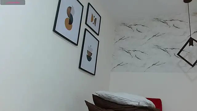 EvaMills1 online show from November 15, 2025, 8:24 pm