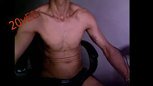 20vEEr online show from December 22, 2025, 10:32 pm