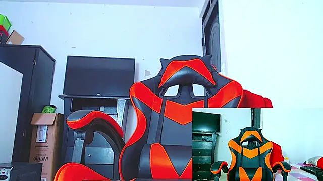 ADAM HOT online show from December 22, 2025, 9:48 pm