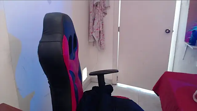 Maximesex online show from April 4, 2026, 1:39 pm