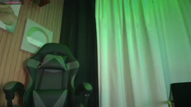 Camila Chainn online show from November 6, 2025, 6:28 am