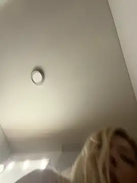 Snapshot of Sofy_Softtt chatting on April 7, 2026, 5:31 am Sofy Softtt online show from April 7, 2026, 5:31 am