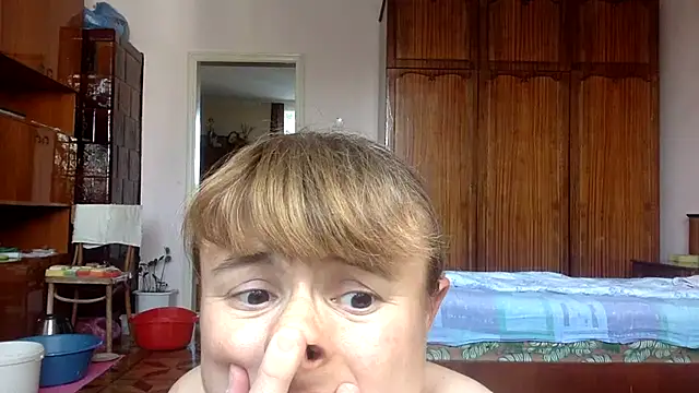 Snapshot of KlavdiaPetrivna chatting on August 5, 2026, 3:17 pm KlavdiaPetrivna online show from August 5, 2026, 3:17 pm