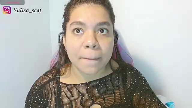 yulissa18 online show from May 5, 2026, 12:24 am