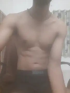 Snapshot of MustFuckHard@xh chatting on October 30, 2025, 5:43 pm MustFuckHardxh online show from October 30, 2025, 5:43 pm