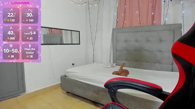 valentina 0  online show from March 8, 2025, 3:17 am