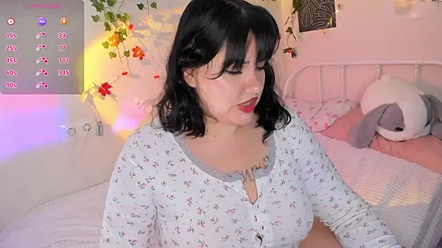 TinnaColada online show from October 20, 2025, 4:07 pm
