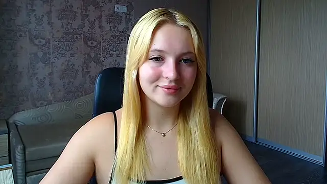 Snapshot of Milka_kiss_ chatting on June 15, 2026, 8:47 am Milka kiss online show from June 15, 2026, 8:47 am