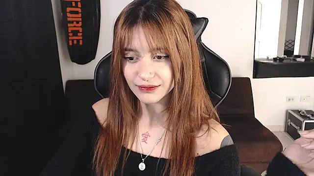 liz-beths online show from October 23, 2025, 3:43 pm