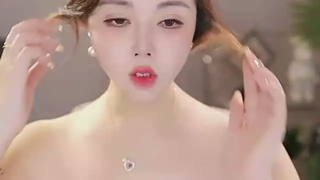 Snapshot of Qiaoqiao_ chatting on January 11, 2026, 4:03 pm Qiaoqiao online show from January 11, 2026, 4:03 pm