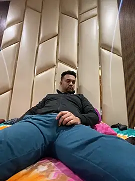 Snapshot of BengaliBabu_Rohan chatting on January 4, 2025, 4:00 pm BengaliBabu Rohan online show from January 4, 2025, 4:00 pm