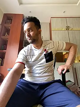 Snapshot of BengaliBabu_Rohan chatting on February 25, 2025, 6:03 am BengaliBabu Rohan online show from February 25, 2025, 6:03 am