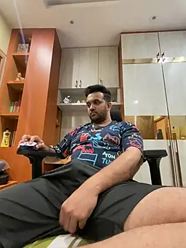 Snapshot of BengaliBabu_Rohan chatting on March 3, 2025, 5:52 pm BengaliBabu Rohan online show from March 3, 2025, 5:52 pm