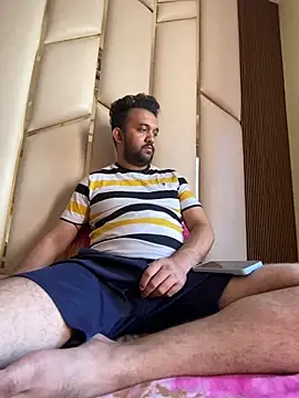 Snapshot of BengaliBabu_Rohan chatting on December 28, 2024, 8:26 am BengaliBabu Rohan online show from December 28, 2024, 8:26 am