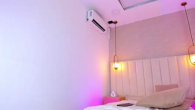 kosmic Angel online show from March 10, 2025, 6:23 pm