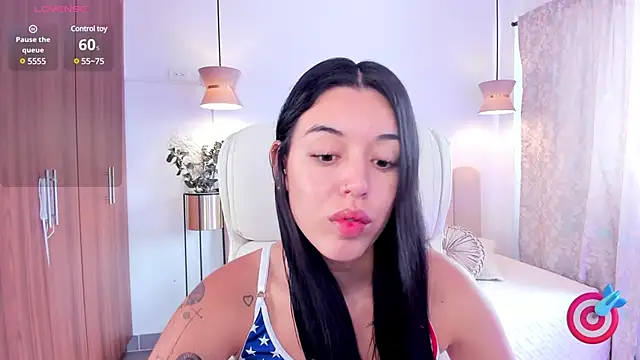 Snapshot of zoee_jackson chatting on February 25, 2025, 6:44 pm zoee jackson online show from February 25, 2025, 6:44 pm