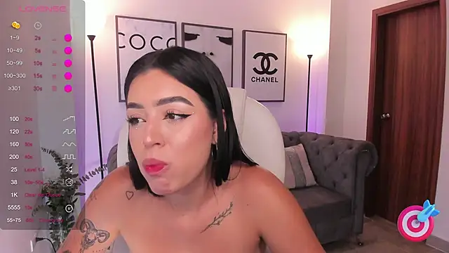 Snapshot of zoee_jackson chatting on March 1, 2025, 9:48 pm zoee jackson online show from March 1, 2025, 9:48 pm