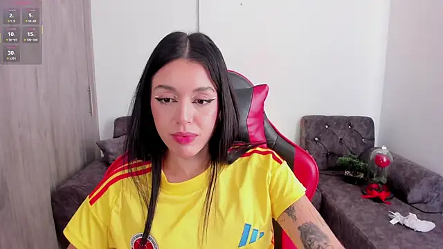 zoee jackson online show from March 26, 2026, 5:44 pm