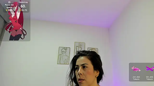 Snapshot of vannhesa chatting on December 15, 2024, 5:10 pm vannhesa online show from December 15, 2024, 5:10 pm