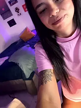 Snapshot of GrlAlice chatting on January 18, 2026, 2:48 am GrlAlice online show from January 18, 2026, 2:48 am