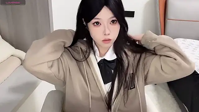 Q-ing online show from December 9, 2024, 4:47 pm