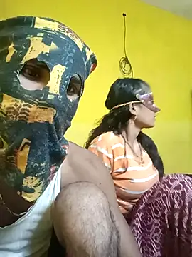 Snapshot of Rashili_Riya chatting on October 13, 2025, 8:38 am Rashili Riya online show from October 13, 2025, 8:38 am