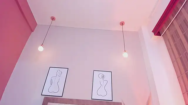 SabrinaWarrenn online show from October 21, 2025, 12:32 am