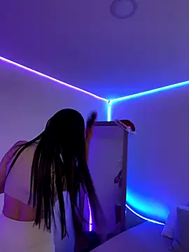 AmmyCollinsW online show from December 3, 2025, 8:52 pm