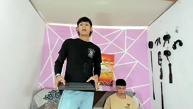 Fresahot2005 online show from January 27, 2025, 7:13 pm