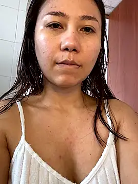 Snapshot of Aimilayne chatting on January 9, 2026, 5:53 pm Aimilayne online show from January 9, 2026, 5:53 pm