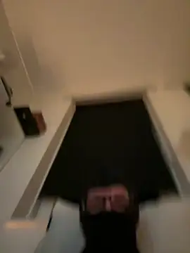 gostos  oo online show from April 14, 2026, 2:27 am