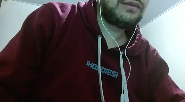 camiloking1720 online show from March 14, 2025, 2:10 am