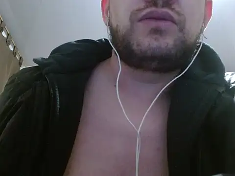 camiloking1720 online show from October 22, 2025, 10:41 pm