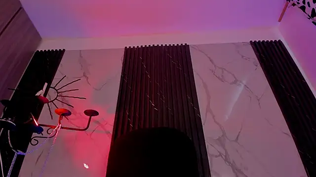 ALICEPOIXXXON online show from April 11, 2026, 6:00 pm