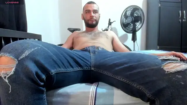 antony bigdick  online show from February 18, 2026, 3:04 am