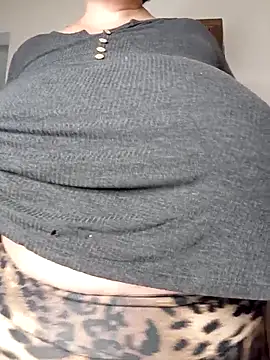 Sole Love online show from October 29, 2025, 1:15 am