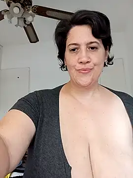 Sole Love online show from December 15, 2025, 2:23 pm