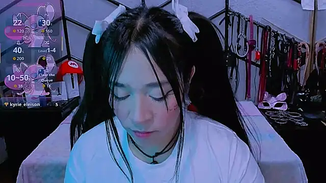 AlanaLuck online show from December 5, 2025, 7:45 pm