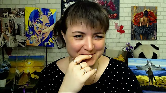 Darina M  online show from April 1, 2026, 4:47 am